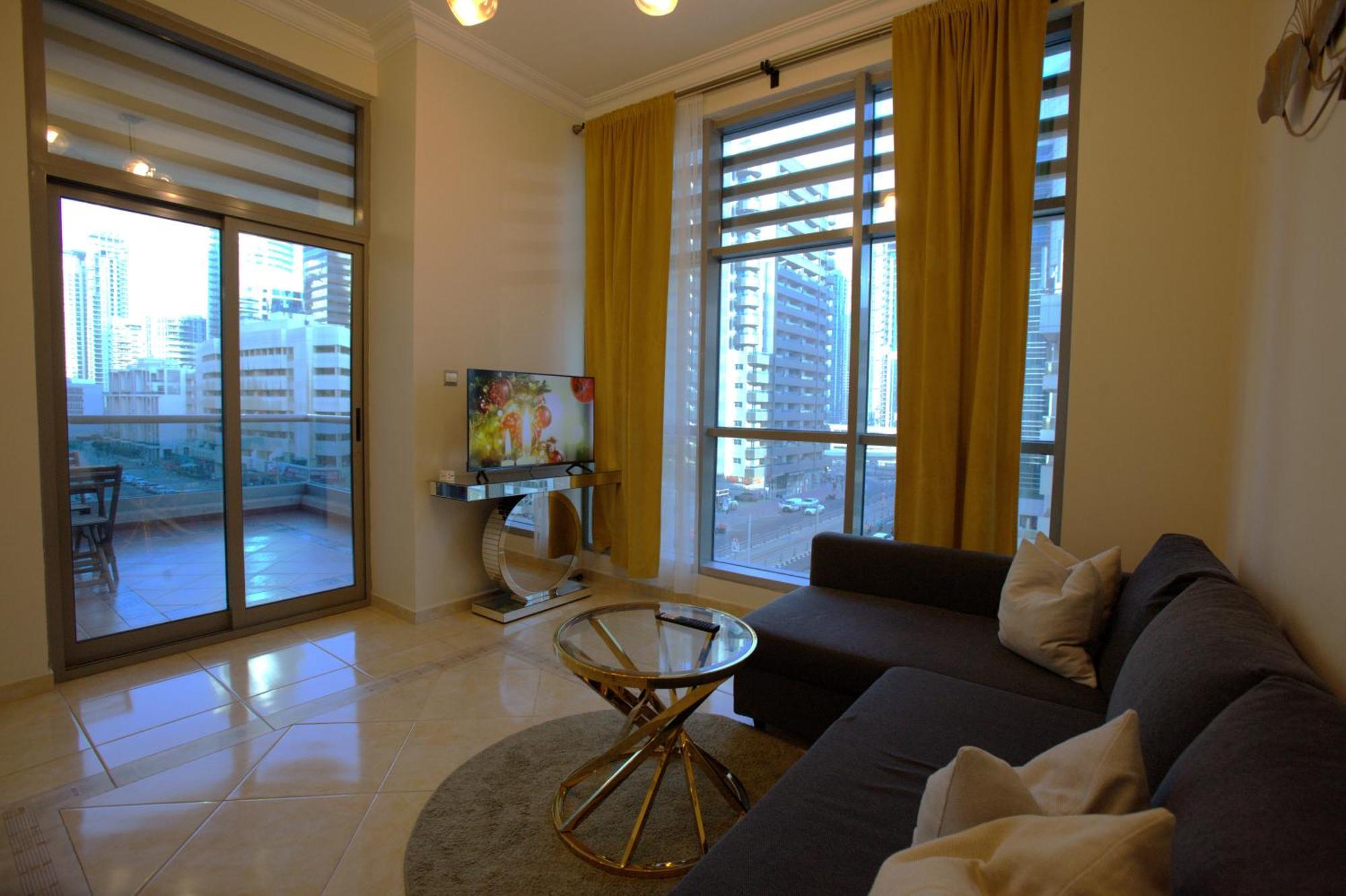 Apartment Your In Marina, One Bedroom *